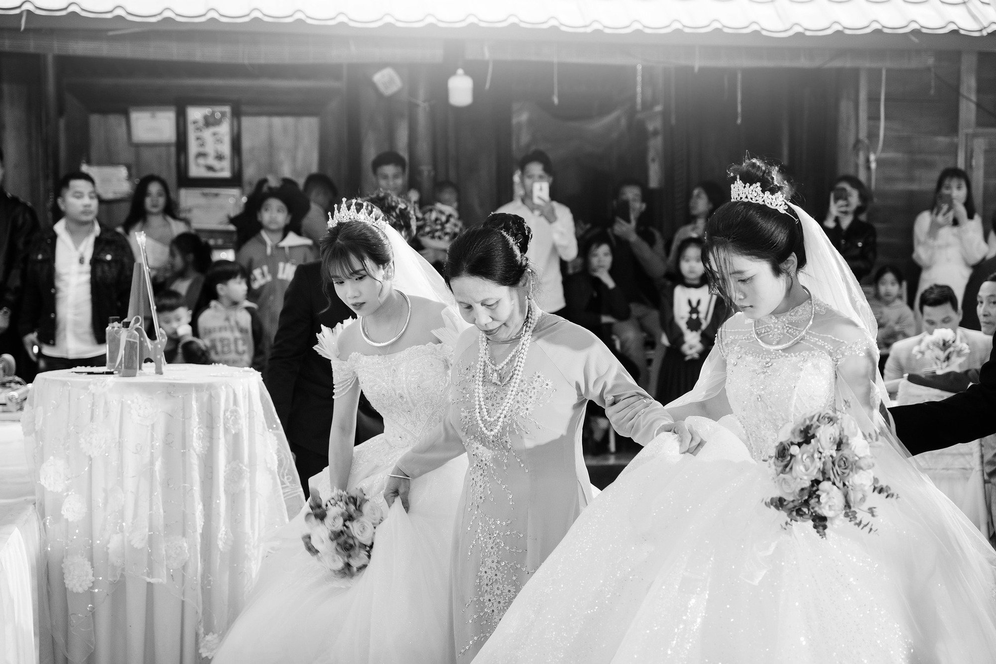 Đám cưới có 1-0-2 ở Phú Thọ: Hai anh em ruột cưới cùng một ngày, phụ huynh ban đầu e ngại, sau lại đồng ý- Ảnh 8.