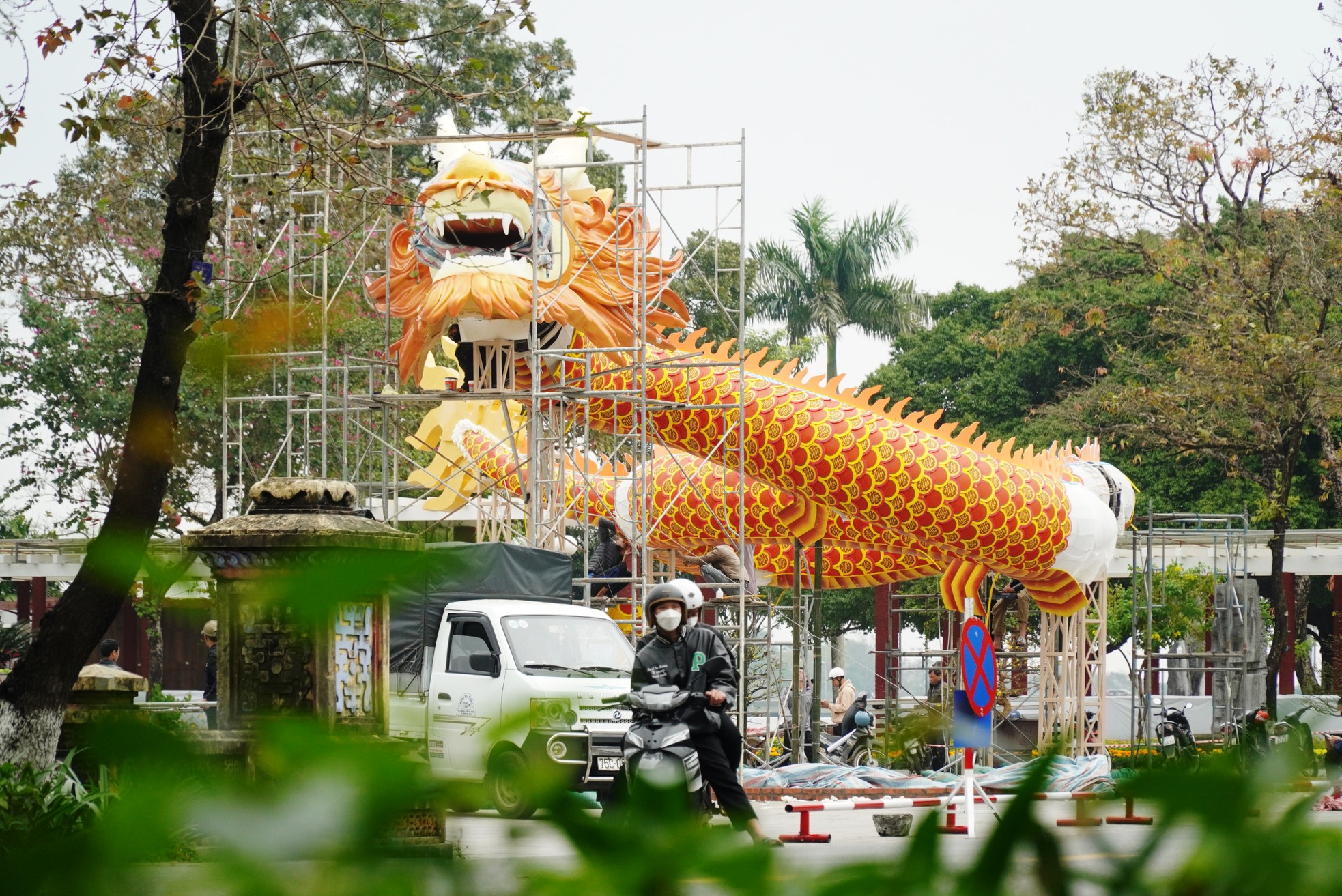 Lộ diện tạo hình linh vật rồng dài 30m ở Huế - Ảnh 11.