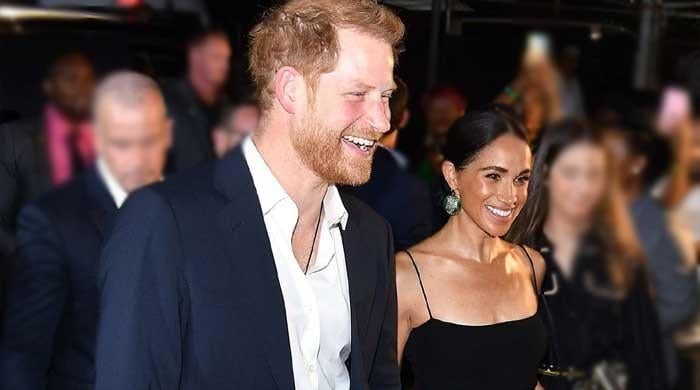 Harry và Meghan nhận tin cảnh báo an ninh &quot;ớn lạnh&quot; từ cảnh sát về dinh thự triệu USD khi đang ở nước ngoài- Ảnh 3.