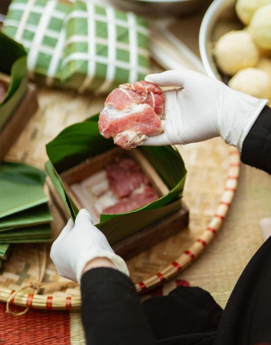 Nh&agrave; c&oacute; b&aacute;nh chưng, Tết th&ecirc;m trọn vẹn - Ảnh 2.