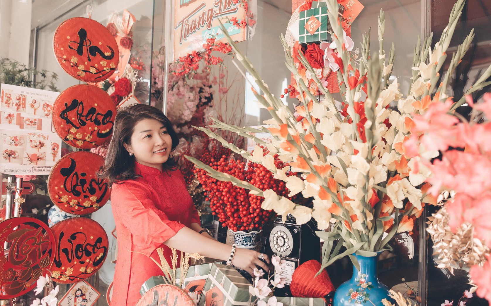 Người phụ nữ mang nét đẹp văn hóa quê nhà thổi hồn vào những sự kiện và đám cưới người Việt ở Mỹ