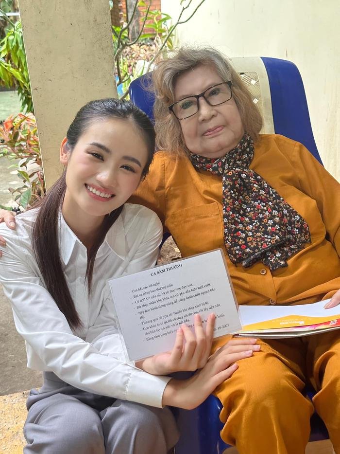 Hoa hậu Ý Nhi không về Việt Nam đón Tết, tất bật làm thêm khi du học Úc hoá ra vì lý do này- Ảnh 3. Hoa hậu Ý Nhi không về Việt Nam đón Tết, tất bật làm thêm khi du học Úc hoá ra vì lý do này- Ảnh 3.