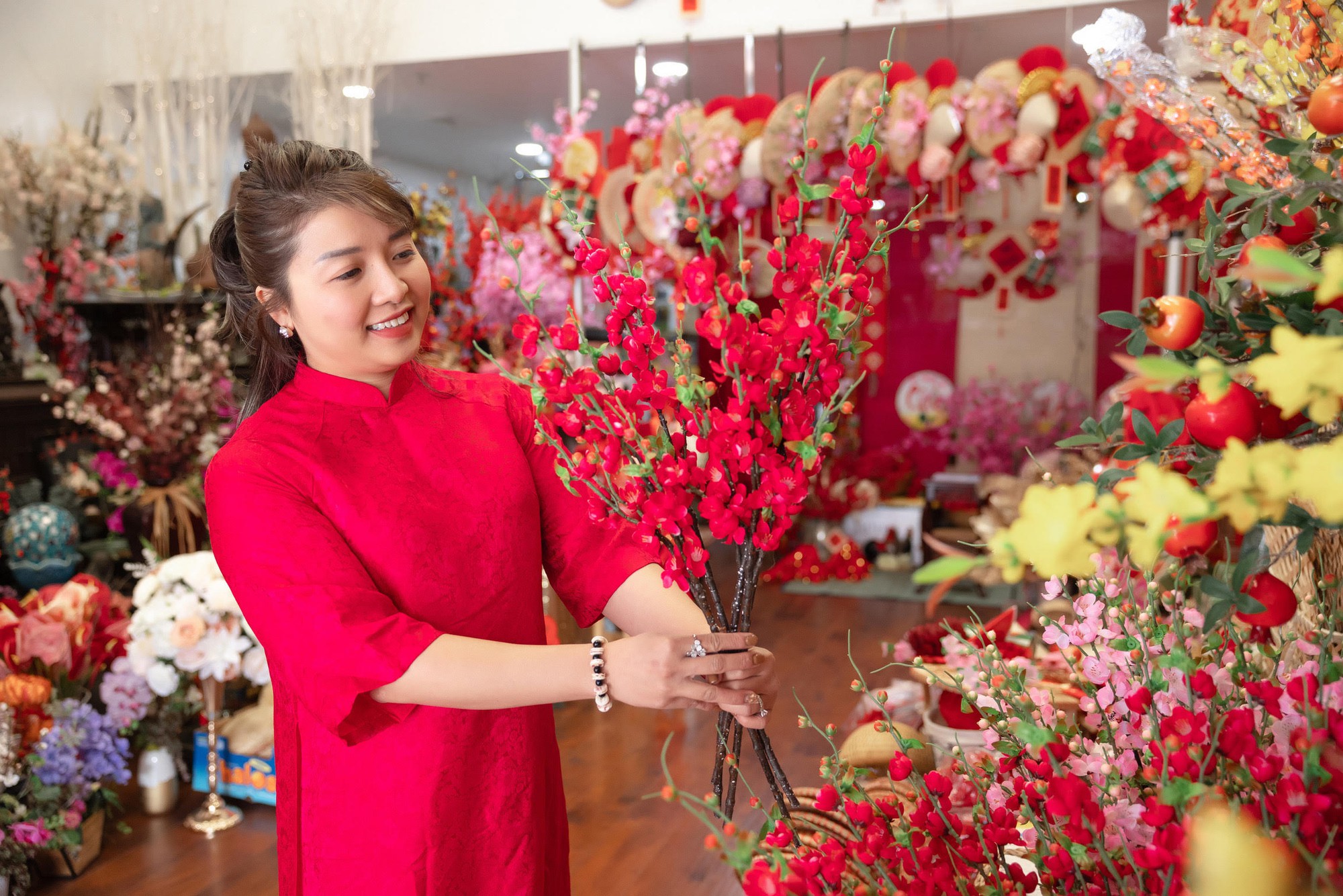 Người phụ nữ mang nét đẹp văn hóa quê nhà thổi hồn vào những sự kiện và đám cưới người Việt ở Mỹ- Ảnh 5.