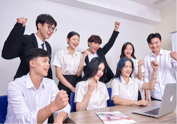 Cấp 3 THPT có phải là con đường sáng duy nhất cho học sinh lớp 9? - Ảnh 4. Cấp 3 THPT có phải là con đường sáng duy nhất cho học sinh lớp 9? - Ảnh 4.