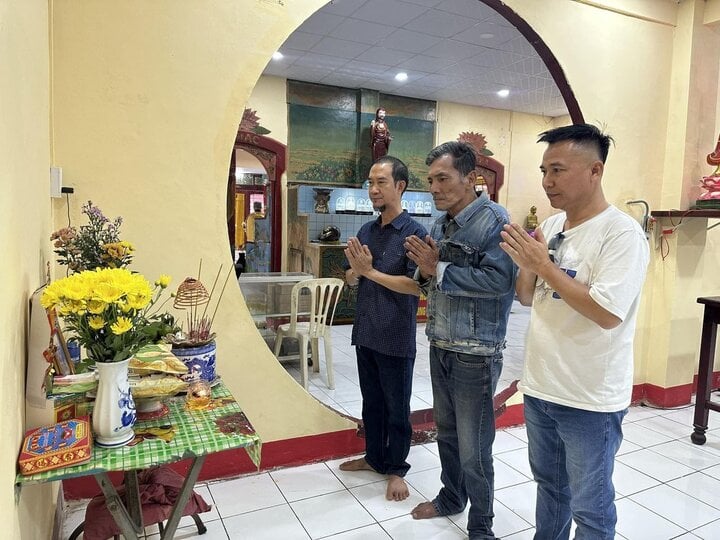 Thương Tín: 'Khi tôi qua đời, hãy hoả thiêu rồi đưa vào chùa nào cũng được' - Ảnh 1. Thương Tín: 'Khi tôi qua đời, hãy hoả thiêu rồi đưa vào chùa nào cũng được' - Ảnh 1.