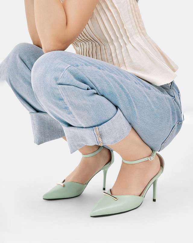 3 mẫu giày kết hợp cực nuột với áo dài: Vừa sang chân vừa tôn dáng, nàng diện Tết này đảm bảo được khen xinh - Ảnh 6.