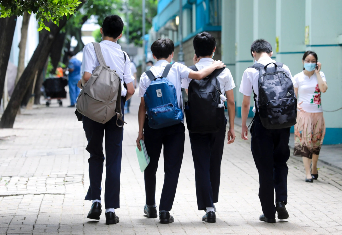 Con số gây sốc về tỷ lệ học sinh trung học muốn tự kết liễu cuộc đời ở Hong Kong, lời cảnh tỉnh cho tất cả phụ huynh - Ảnh 2.