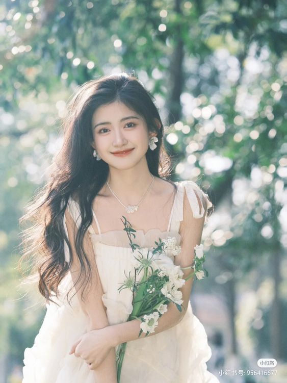 Phụ nữ thuộc cung hoàng đạo này không chỉ xinh đẹp mà còn dịu dàng, luôn có nhiều chàng trai vây quanh - Ảnh 1. Phụ nữ thuộc cung hoàng đạo này không chỉ xinh đẹp mà còn dịu dàng, luôn có nhiều chàng trai vây quanh - Ảnh 1.