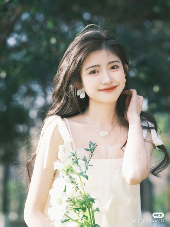 Phụ nữ thuộc cung hoàng đạo này không chỉ xinh đẹp mà còn dịu dàng, luôn có nhiều chàng trai vây quanh - Ảnh 2. Phụ nữ thuộc cung hoàng đạo này không chỉ xinh đẹp mà còn dịu dàng, luôn có nhiều chàng trai vây quanh - Ảnh 2.
