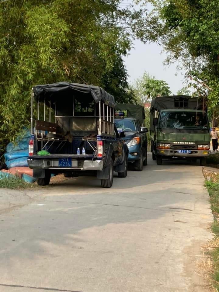 Cận cảnh nơi nghi phạm giết người, cướp của đang lẩn trốn ở Long An - Ảnh 4. Cận cảnh nơi nghi phạm giết người, cướp của đang lẩn trốn ở Long An - Ảnh 4.