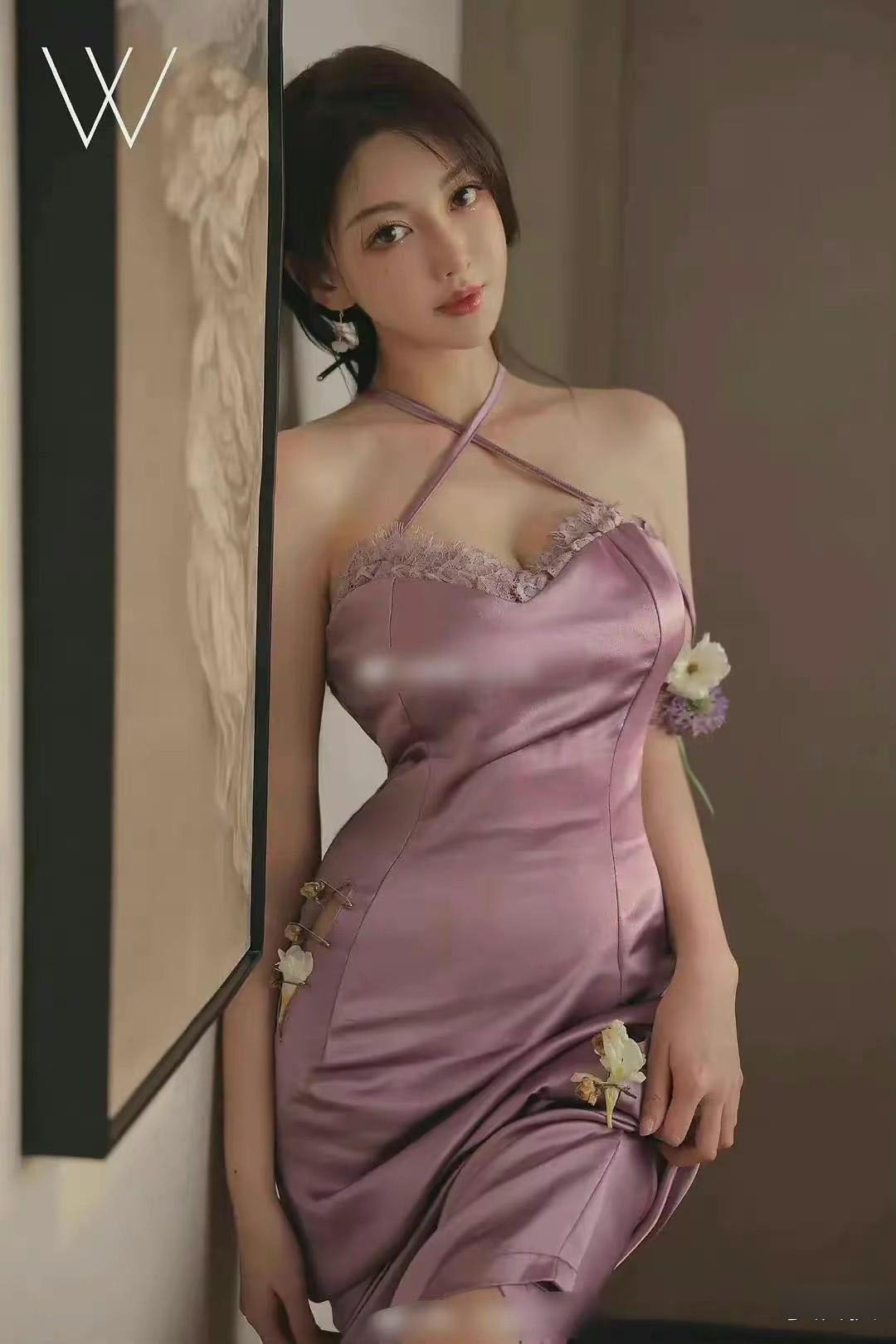 Bạn gái hot girl của Huỳnh Hiểu Minh bị &quot;bóc phốt&quot;: Hết ép cưới lại thuê nhà giống của Angelababy để làm màu- Ảnh 1.