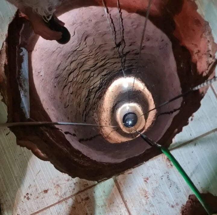Đ&agrave;o hố t&igrave;m v&agrave;ng s&acirc;u 40m trong nh&agrave;, người đ&agrave;n &ocirc;ng chết thương t&acirc;m - Ảnh 4.
