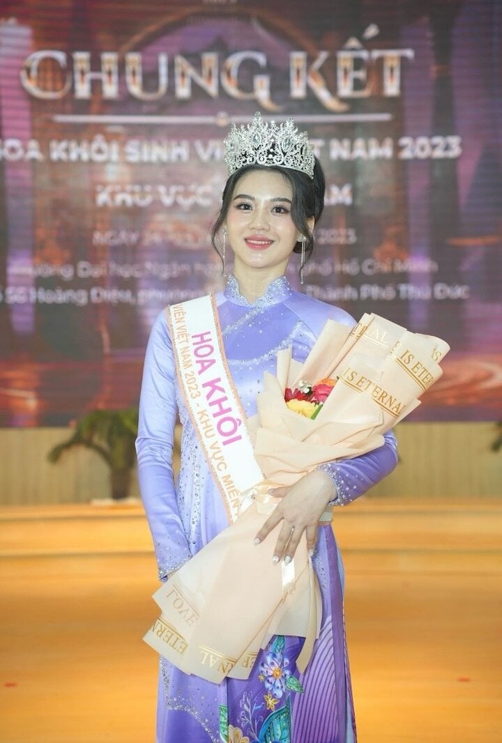 N&eacute;t đẹp trong veo tựa n&agrave;ng thơ của t&acirc;n Hoa kh&ocirc;i sinh vi&ecirc;n khu vực miền Nam - Ảnh 1.