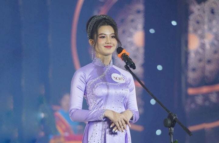 N&eacute;t đẹp trong veo tựa n&agrave;ng thơ của t&acirc;n Hoa kh&ocirc;i sinh vi&ecirc;n khu vực miền Nam - Ảnh 2.