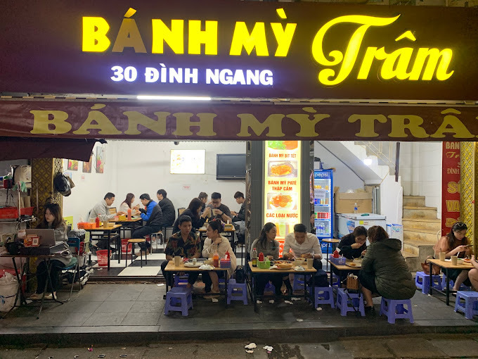 Những quán bánh mỳ sốt vang ngon nổi tiếng ở Hà Nội - Ảnh 2.