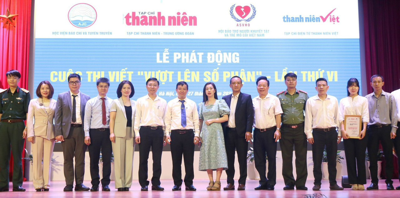Tạp ch&iacute; Thanh ni&ecirc;n 62 năm x&acirc;y dựng v&agrave; ph&aacute;t triển, n&acirc;ng tầm c&ocirc;ng t&aacute;c l&yacute; luận gắn với nghi&ecirc;n cứu khoa học, x&acirc;y dựng t&ograve;a soạn hội tụ đồng h&agrave;nh c&ugrave;ng thanh ni&ecirc;n tiến bước v&agrave;o kỷ nguy&ecirc;n mới- Ảnh 8.
