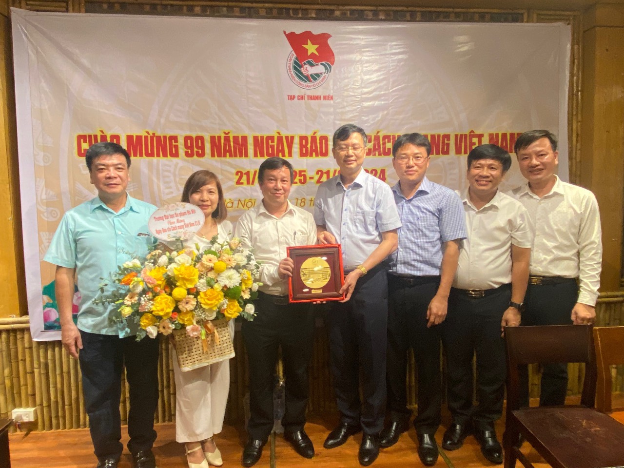 Tạp ch&iacute; Thanh ni&ecirc;n 62 năm x&acirc;y dựng v&agrave; ph&aacute;t triển, n&acirc;ng tầm c&ocirc;ng t&aacute;c l&yacute; luận gắn với nghi&ecirc;n cứu khoa học, x&acirc;y dựng t&ograve;a soạn hội tụ đồng h&agrave;nh c&ugrave;ng thanh ni&ecirc;n tiến bước v&agrave;o kỷ nguy&ecirc;n mới- Ảnh 21.