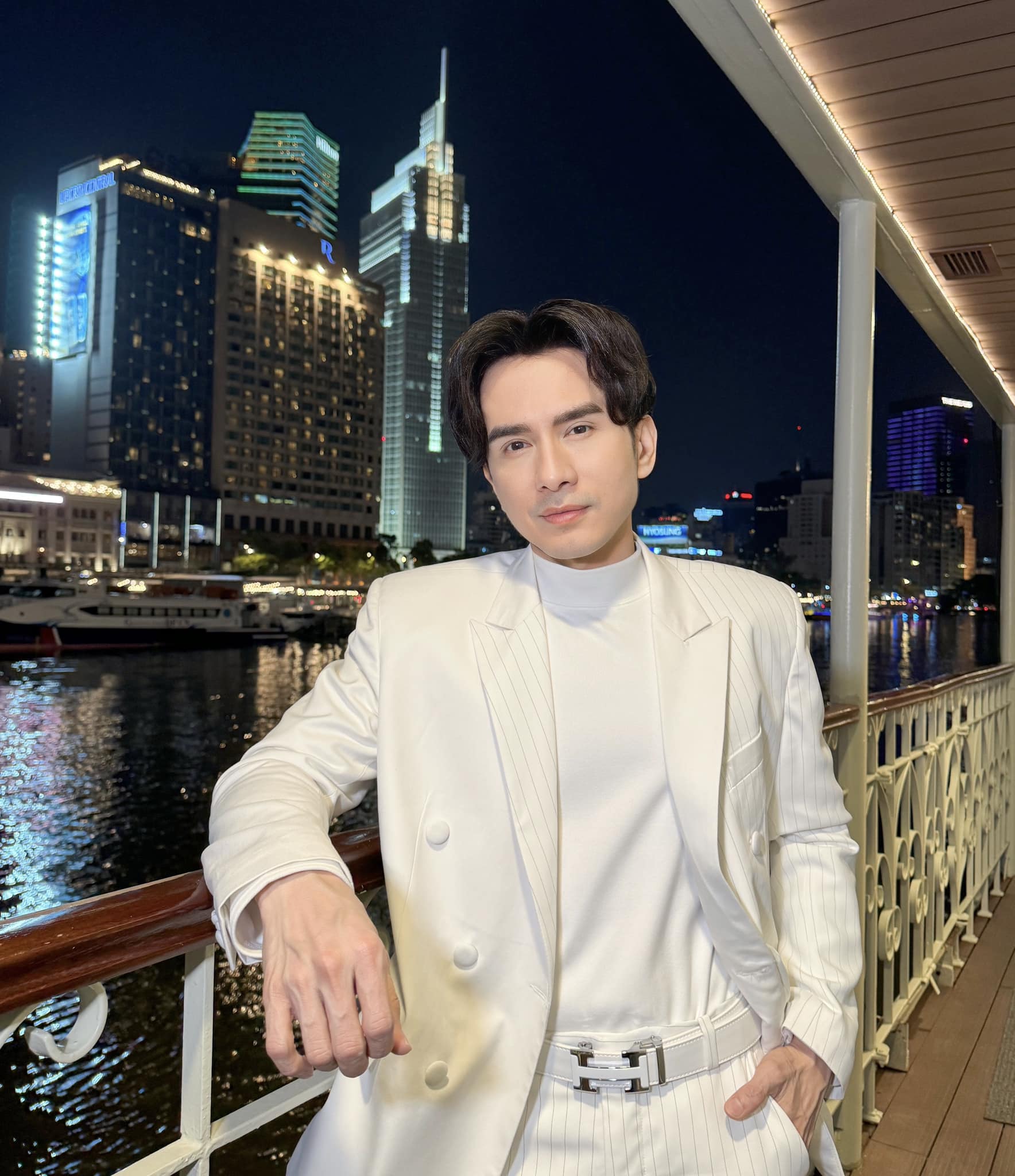 Nam ca sĩ có cát-xê cao nhất nhì showbiz Việt: Ly hôn vợ đại gia nhưng mối quan hệ hiện tại khiến ai cũng bất ngờ - Ảnh 3.