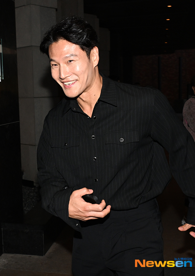 kim-jong-kook-2209-1729478036085-17294780362341606248568.jpg