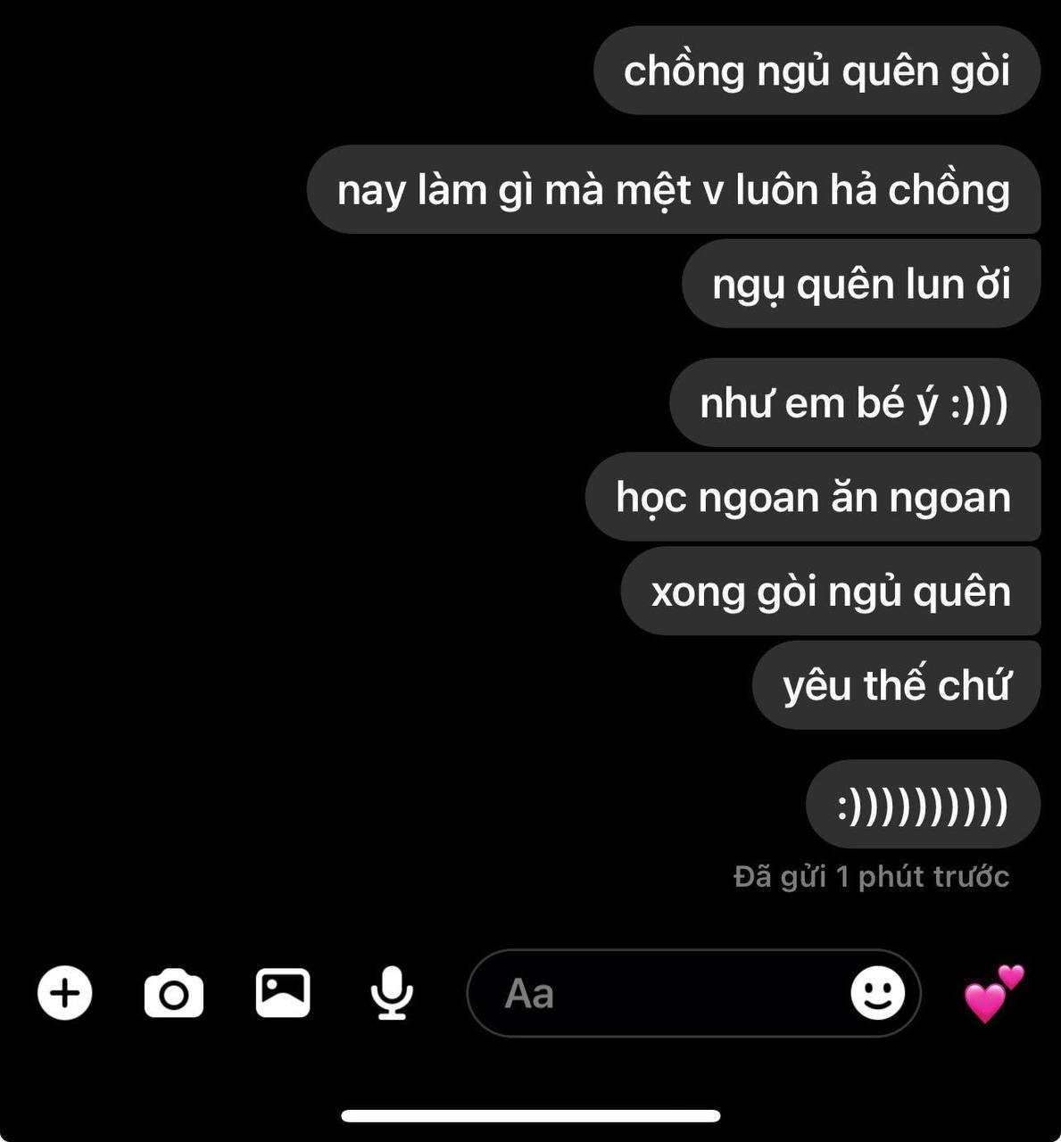 Người yêu đang nhắn tin thì ngủ quên: “Gỡ rối” bằng Lotus Chat đảm bảo được khen EQ cao ngút ngàn- Ảnh 1.