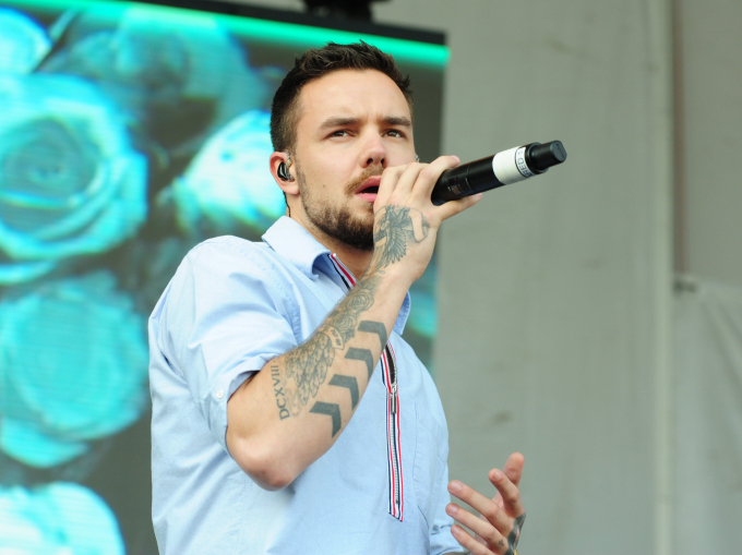 Vì sao thi thể Liam Payne bị cơ quan chức năng lưu giữ đến 10 ngày? - Ảnh 2.