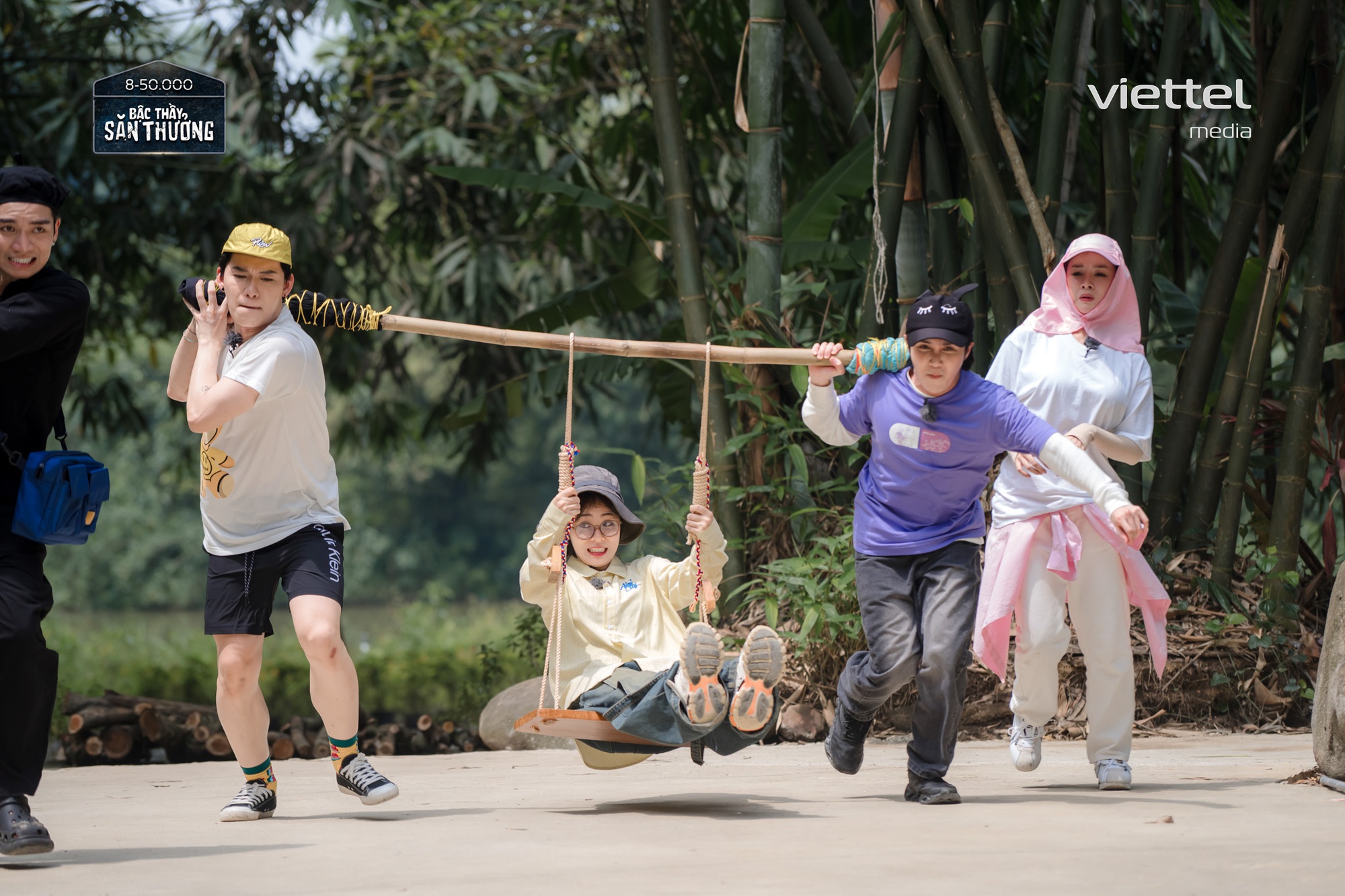 Trường Giang, Hoa hậu Thuỳ Tiên cùng dàn Anh trai, Chị đẹp đổ bộ show mới cực &quot;xoắn não&quot;- Ảnh 5.