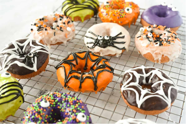 Hòa mình vào không khí Halloween với những bí kíp đỉnh nóc tạo nên bữa tiệc ma mị - Ảnh 3.