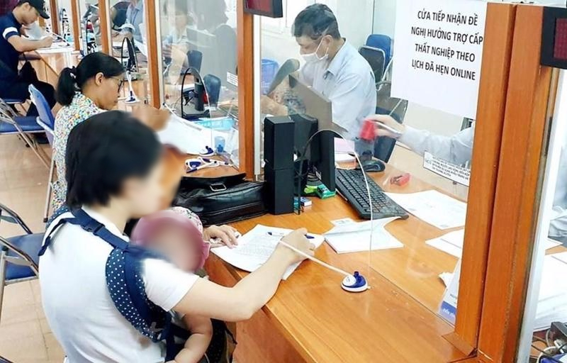 Nghỉ việc ngay sau khi hết thời gian nghỉ thai sản, người lao động có được hưởng trợ cấp thất nghiệp?- Ảnh 1.