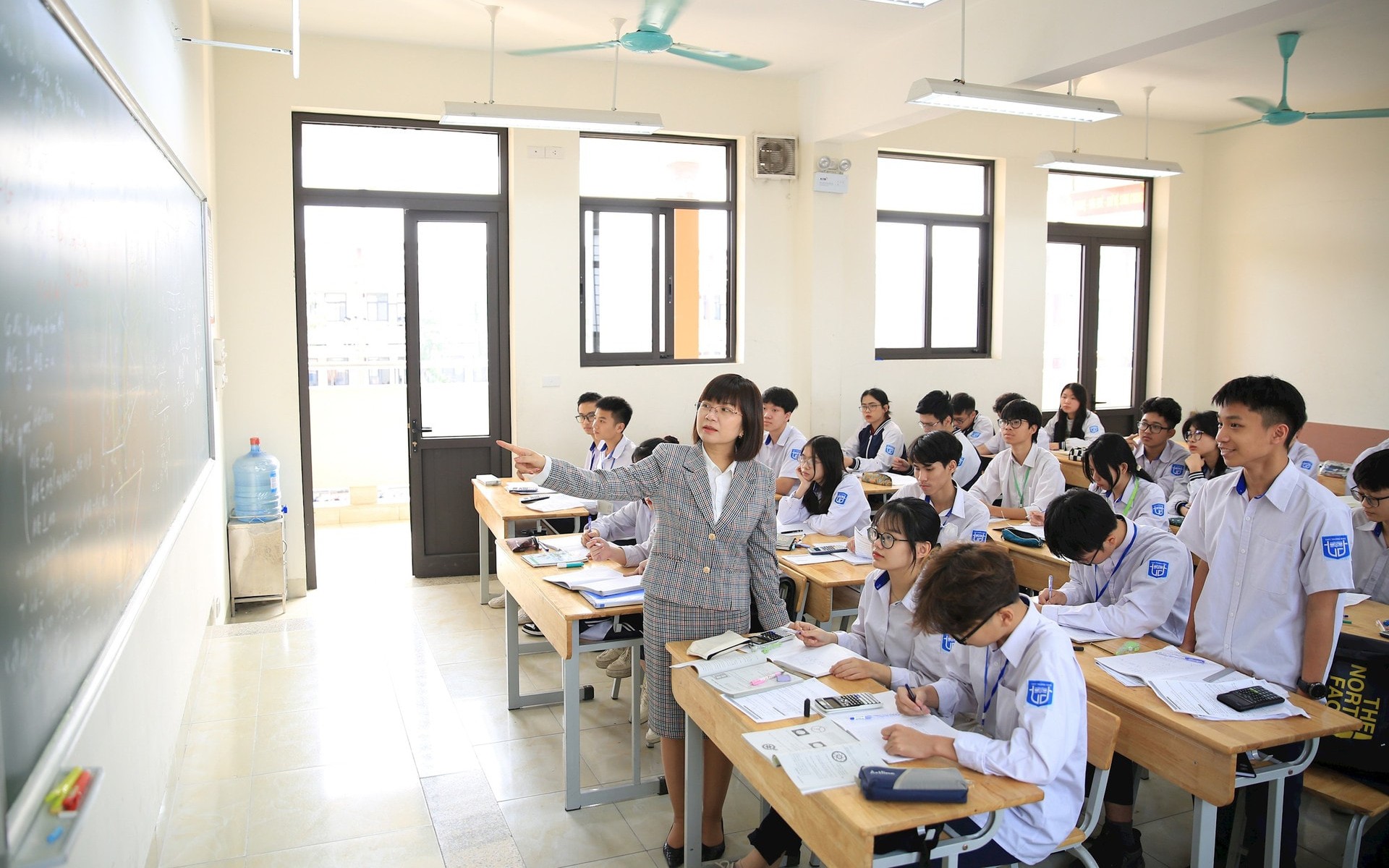 Đề xuất đưa dạy thêm, học thêm vào danh mục ngành nghề kinh doanh có điều kiện