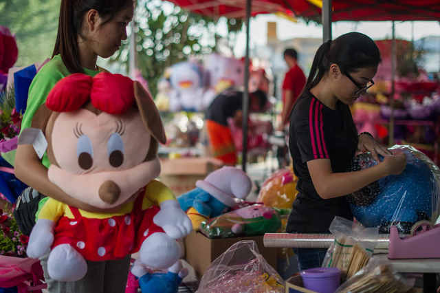 Lý do hàng giá rẻ Trung Quốc &quot;gây nghiện&quot; trên Shopee, Temu: Ai sợ cứ sợ, người mua cứ mua - Ảnh 2.