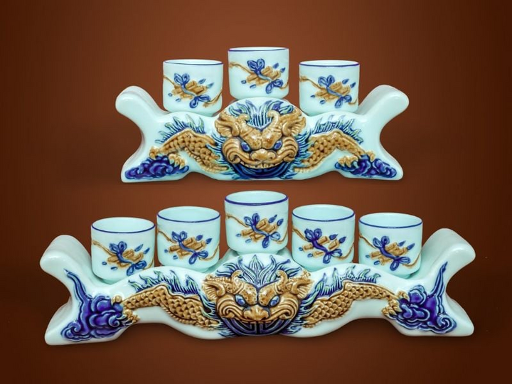 Bàn thờ nên để 3 chén hay 5 chén nước? - Ảnh 1. Bàn thờ nên để 3 chén hay 5 chén nước? - Ảnh 1.
