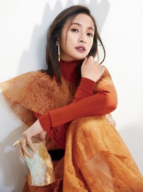 Nữ thần thanh xuân vạn người mê gây ngỡ ngàng khi khoe mặt mộc - Ảnh 7. Nữ thần thanh xuân vạn người mê gây ngỡ ngàng khi khoe mặt mộc - Ảnh 7.