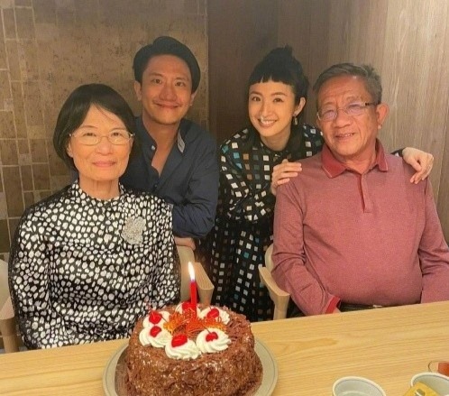 Nữ thần thanh xuân vạn người mê gây ngỡ ngàng khi khoe mặt mộc - Ảnh 8. Nữ thần thanh xuân vạn người mê gây ngỡ ngàng khi khoe mặt mộc - Ảnh 8.