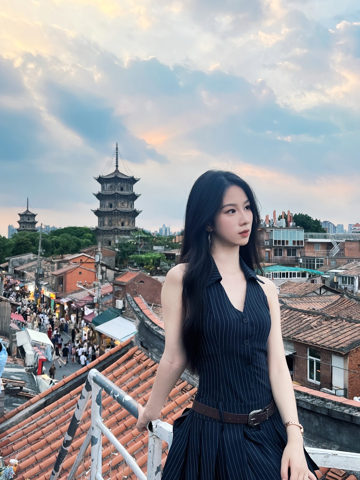 Khoảnh khắc bước đi hút 4 triệu view của "bạch nguyệt quang" trường sư phạm- Ảnh 6.