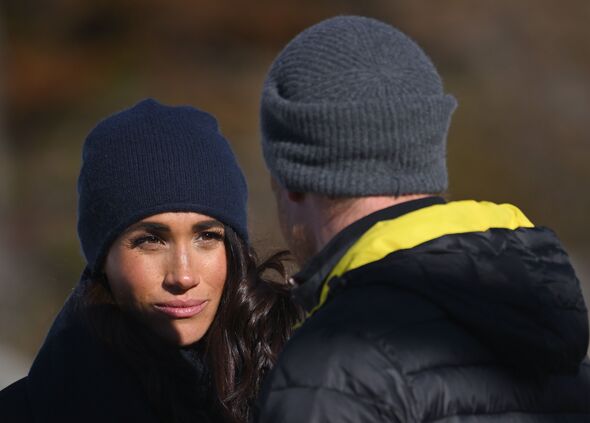 Harry trì hoãn về Mỹ đoàn tụ cùng Meghan, bí mật kéo dài chuyến đi một mình vì lý do bất ngờ- Ảnh 1.