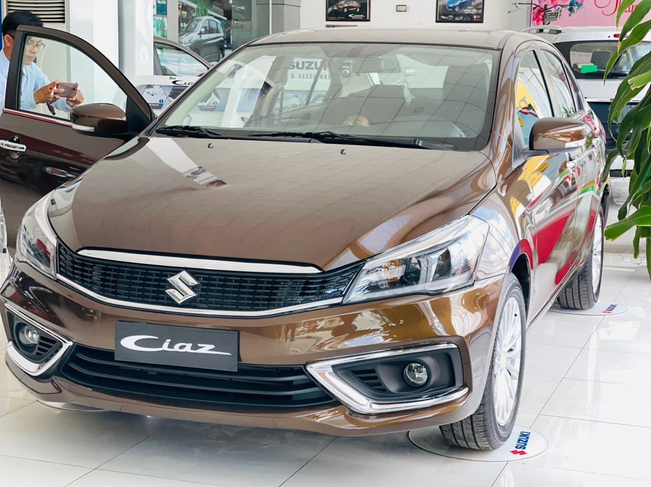 Suzuki Ciaz giảm hơn 100 triệu tại đại lý: Giá thực tế từ 430 triệu, rẻ ngang Vios số sàn nhưng người mua phải đánh đổi một thứ- Ảnh 4.