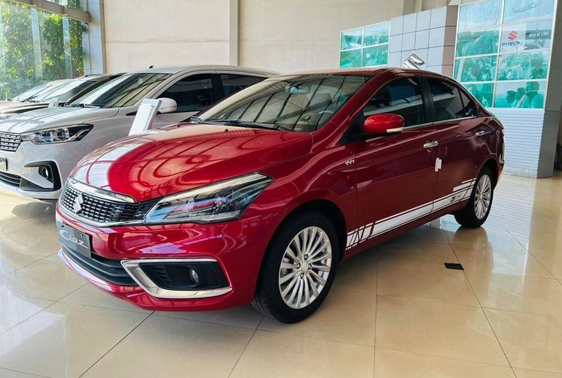 Suzuki Ciaz giảm hơn 100 triệu tại đại lý: Giá thực tế từ 430 triệu, rẻ ngang Vios số sàn nhưng người mua phải đánh đổi một thứ- Ảnh 1.