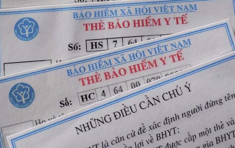 Trường “quên” mua BHYT cho học sinh: Thủ quỹ nói lý do quên là vì nhà gặp sự cố, phụ huynh đóng tiền rải rác - Ảnh 1.