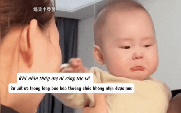 Chẳng ai ngờ em bé có biểu cảm này khi gặp mẹ đi công tác xa về: Với trẻ, cha mẹ là cả thế giới!  - Ảnh 5.