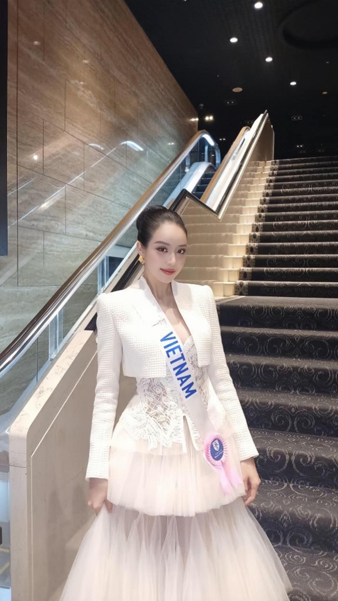 Hoa Hậu Thanh Thủy tự tin ở B&aacute;n kết Miss International 2024 - Ảnh 4.