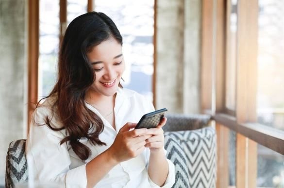 &lsquo;Mẹ bỉm&rsquo; ngồi nh&agrave; bấm điện thoại, c&oacute; ng&agrave;y kiếm tiền bằng cả năm l&agrave;m c&ocirc;ng ty - Ảnh 1.