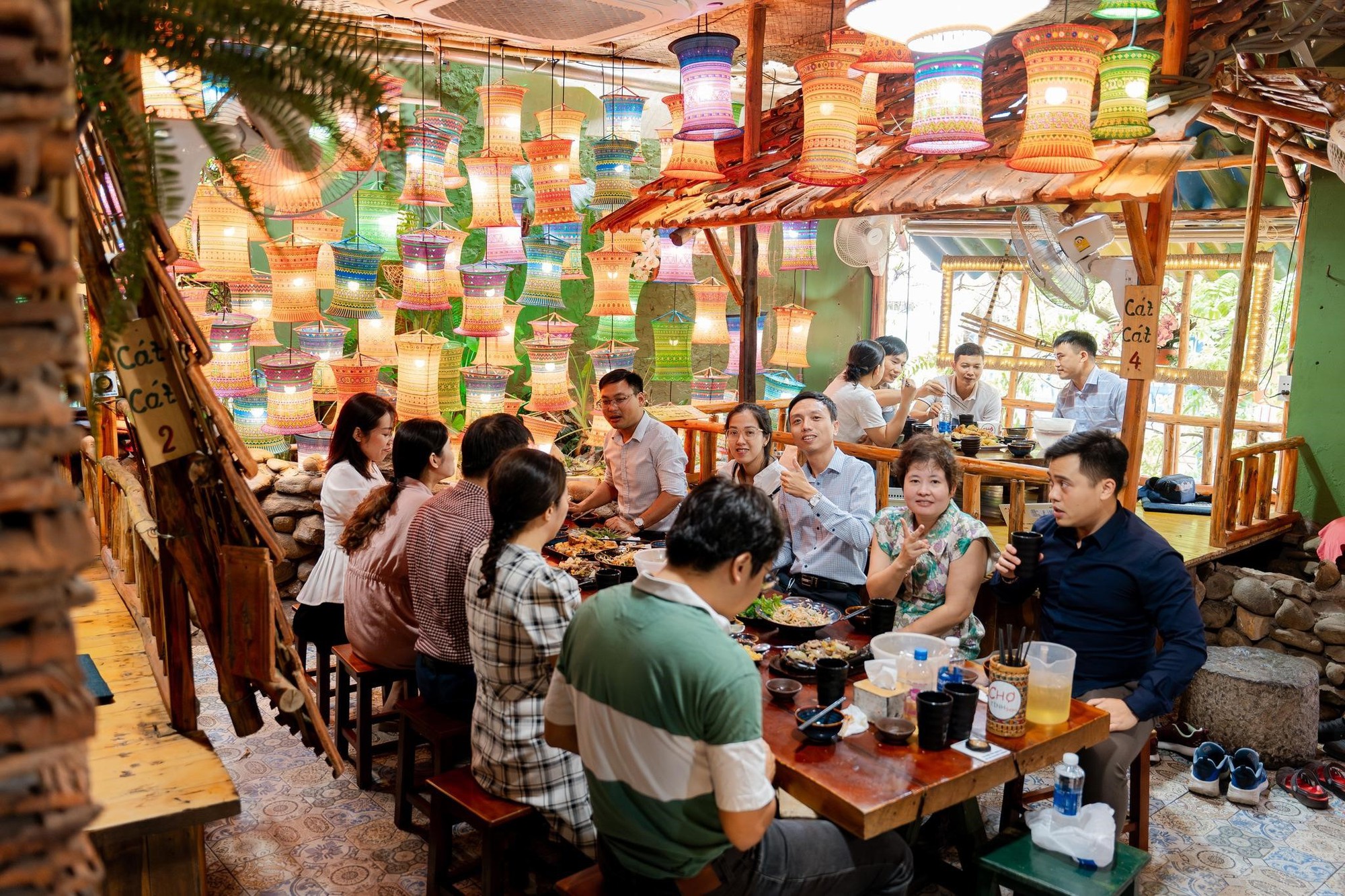 Phát hiện nhà hàng chuẩn Tây Bắc giữa Hà Nội, vừa ăn vừa nghe suối chảy róc rách cực chill- Ảnh 6. Phát hiện nhà hàng chuẩn Tây Bắc giữa Hà Nội, vừa ăn vừa nghe suối chảy róc rách cực chill- Ảnh 6.