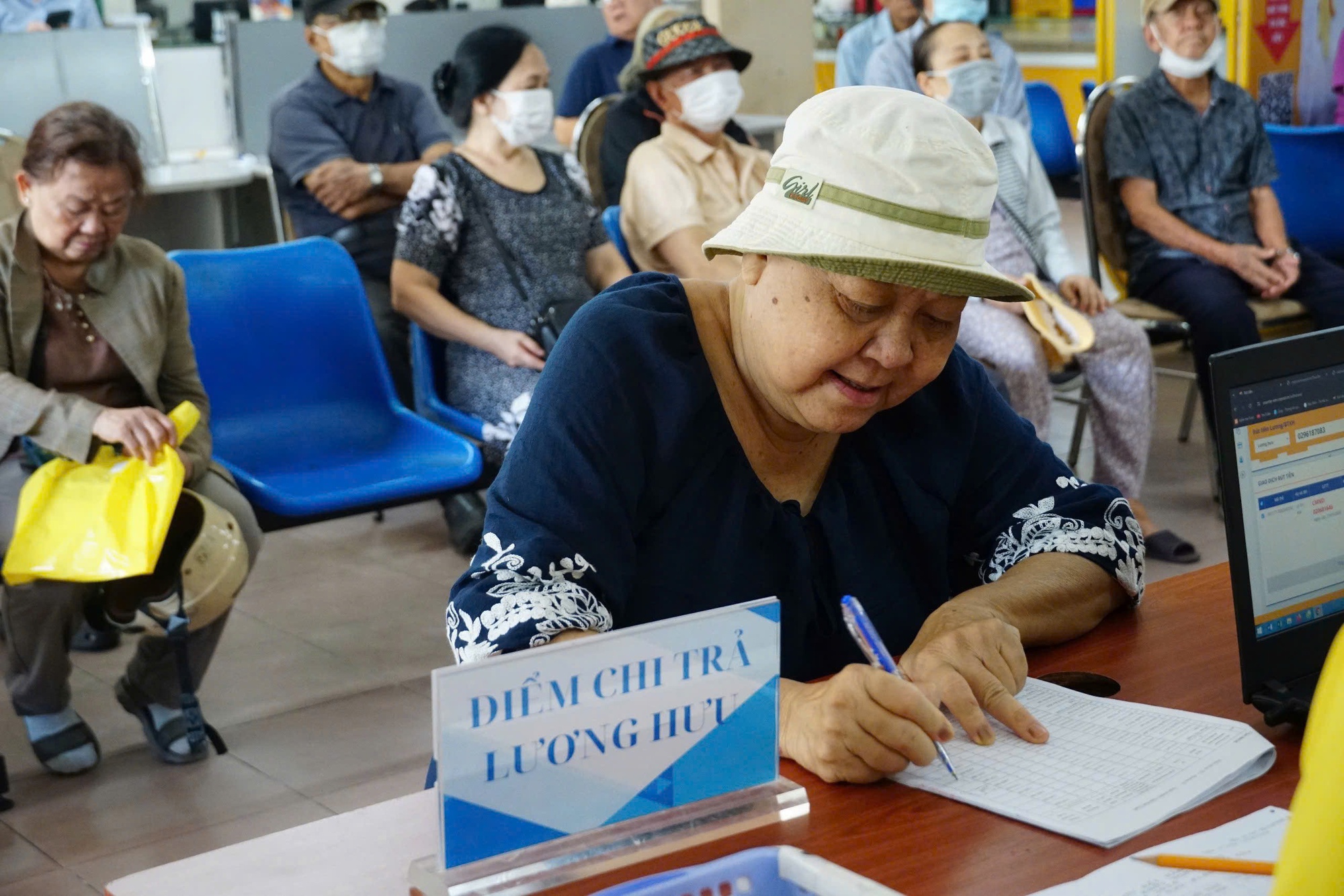 Kh&ocirc;ng tăng lương cơ sở, lương hưu vẫn tăng sau năm 2024?- Ảnh 1.