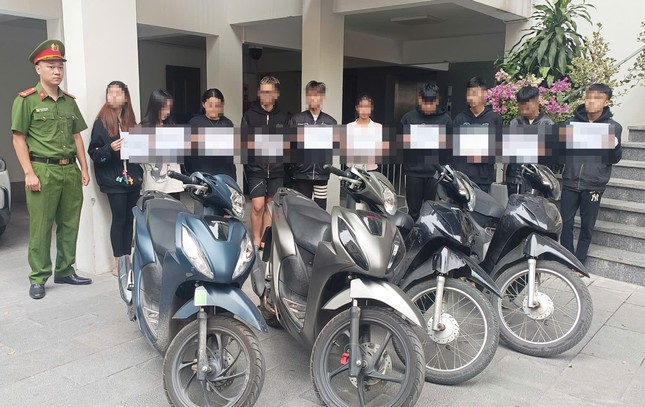 Khởi tố 20 đối tượng trong vụ đo&agrave;n "qu&aacute;i xế" t&ocirc;ng tử vong c&ocirc; g&aacute;i 27 tuổi ở H&agrave; Nội - Ảnh 1.
