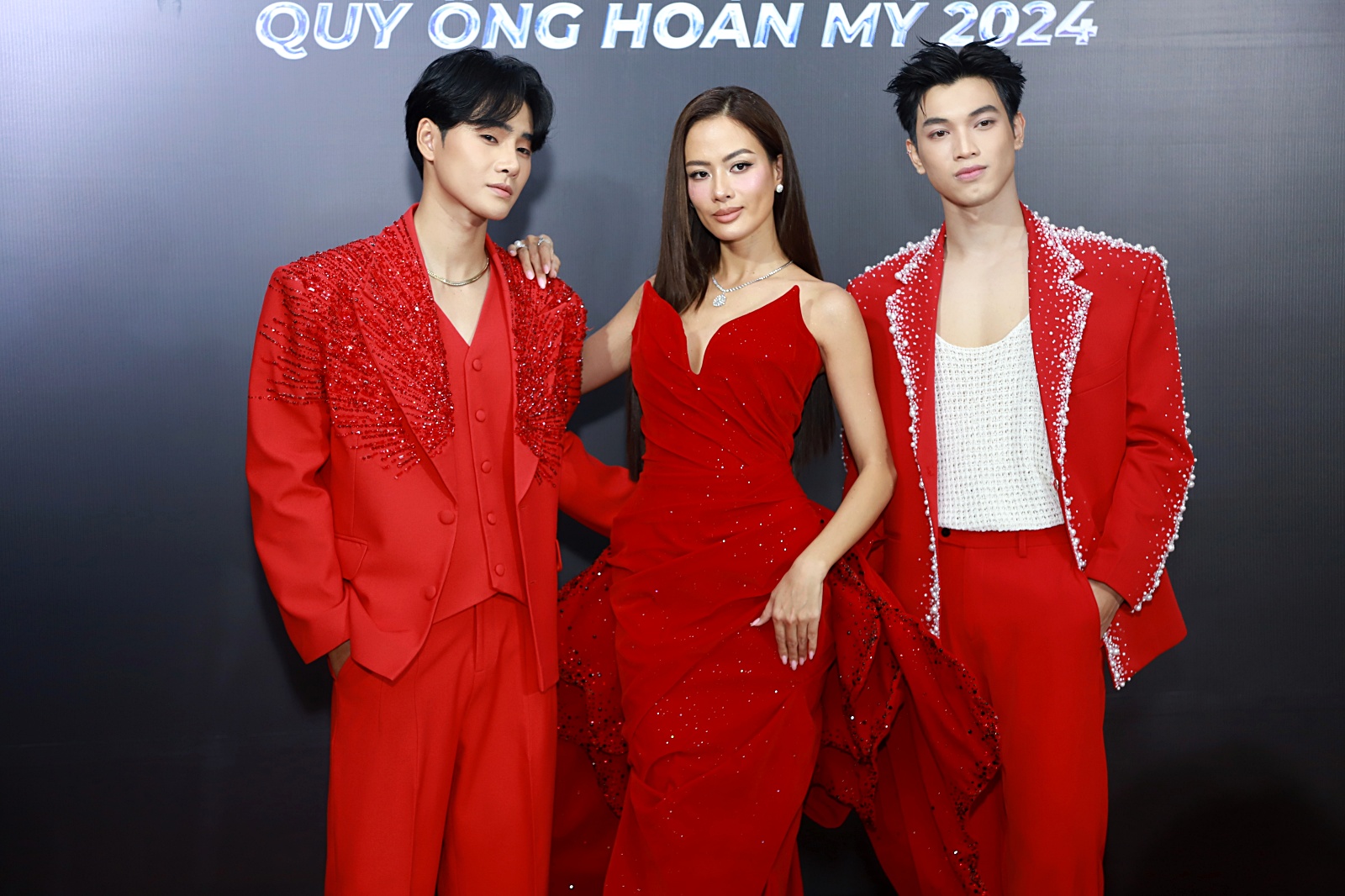 Thảm đỏ Chung kết The Next Gentleman 2024: Hoàng Thùy, Bùi Quỳnh Hoa cùng dàn mỹ nhân Vbiz đọ sắc cực gắt- Ảnh 12.