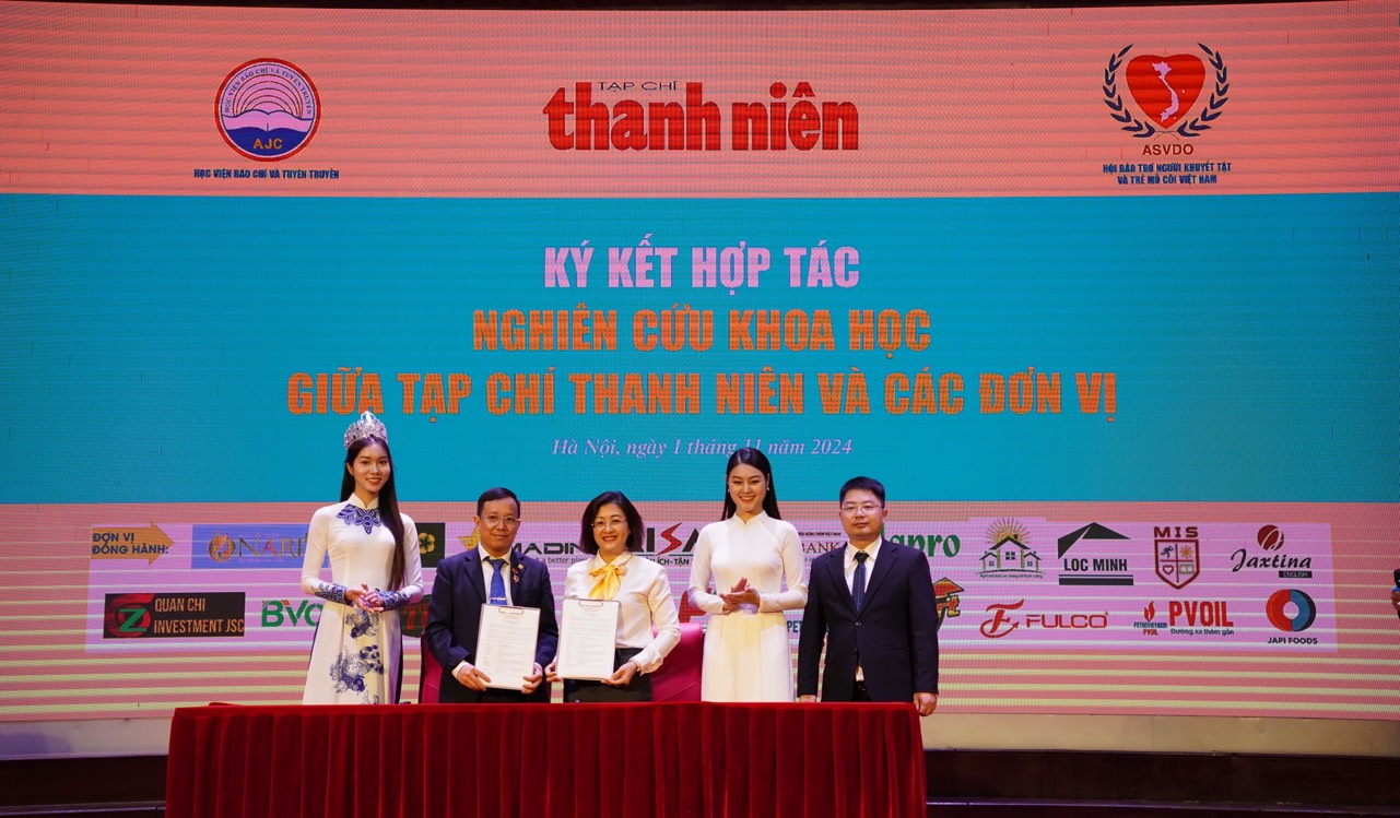 Lễ tổng kết, trao giải cuộc thi viết 'Vượt lên số phận' lần VII- Ảnh 16. Lễ tổng kết, trao giải cuộc thi viết 'Vượt lên số phận' lần VII- Ảnh 16.