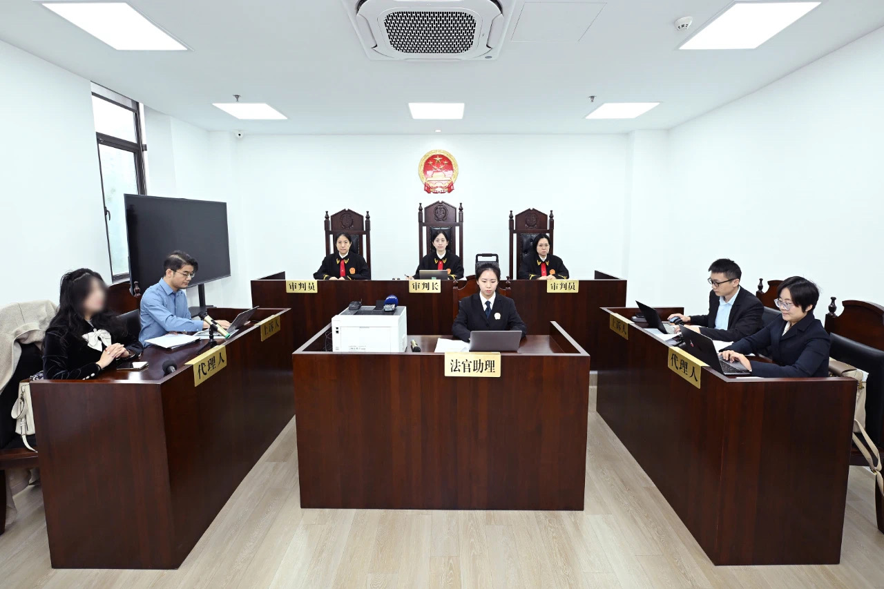 Mua bảo hiểm bệnh hiểm nghèo đến khi mắc ung thư phổi phải phẫu thuật, người phụ nữ bị từ chối: "Chị có bệnh từ trước, chúng tôi không bồi thường!"- Ảnh 1. Mua bảo hiểm bệnh hiểm nghèo đến khi mắc ung thư phổi phải phẫu thuật, người phụ nữ bị từ chối: "Chị có bệnh từ trước, chúng tôi không bồi thường!"- Ảnh 1.