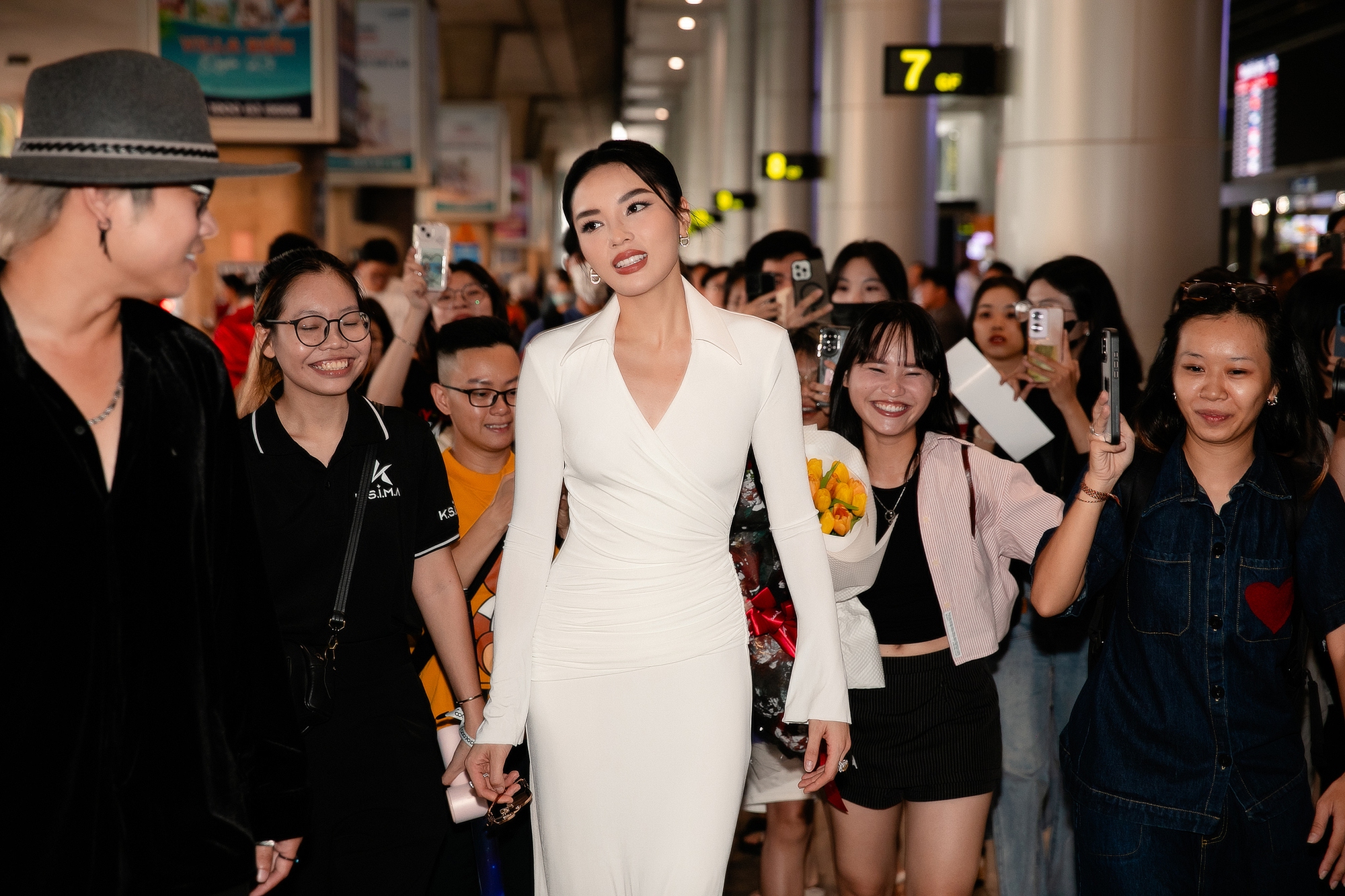 Kỳ Duyên lên tiếng giữa sân bay về những lời chê bai trong hành trình Miss Universe 2024 - Ảnh 2.