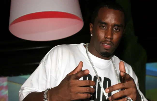 Vạch trần sự thật trần trụi về những bữa tiệc của Sean &quot;Diddy&quot; Combs - Ảnh 1.