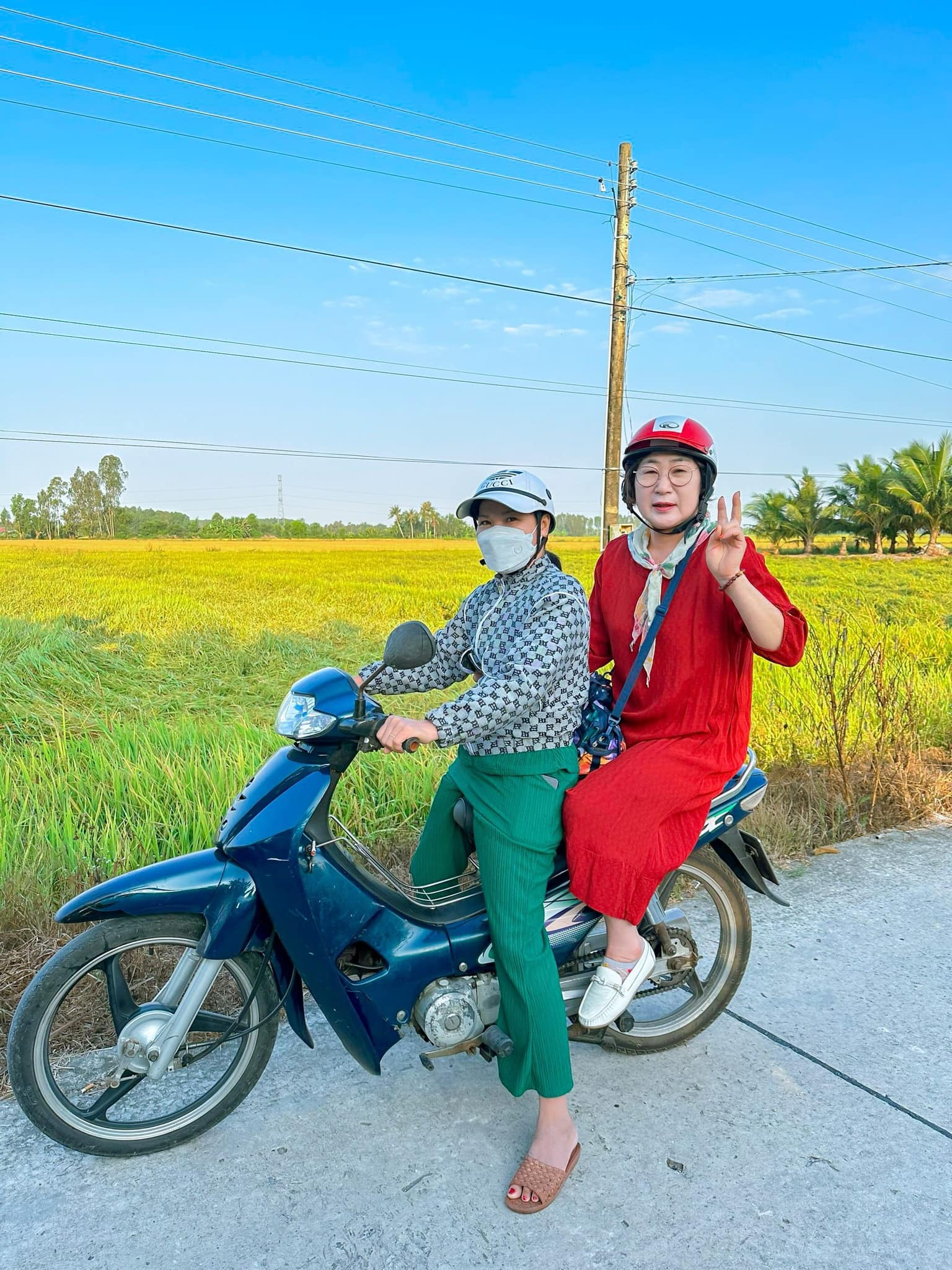 Cô gái Kiên Giang lấy chồng Hàn qua bạn thân mai mối: 15 năm sau dẫn mẹ chồng về quê mình làm 1 việc gây sốt - Ảnh 5.